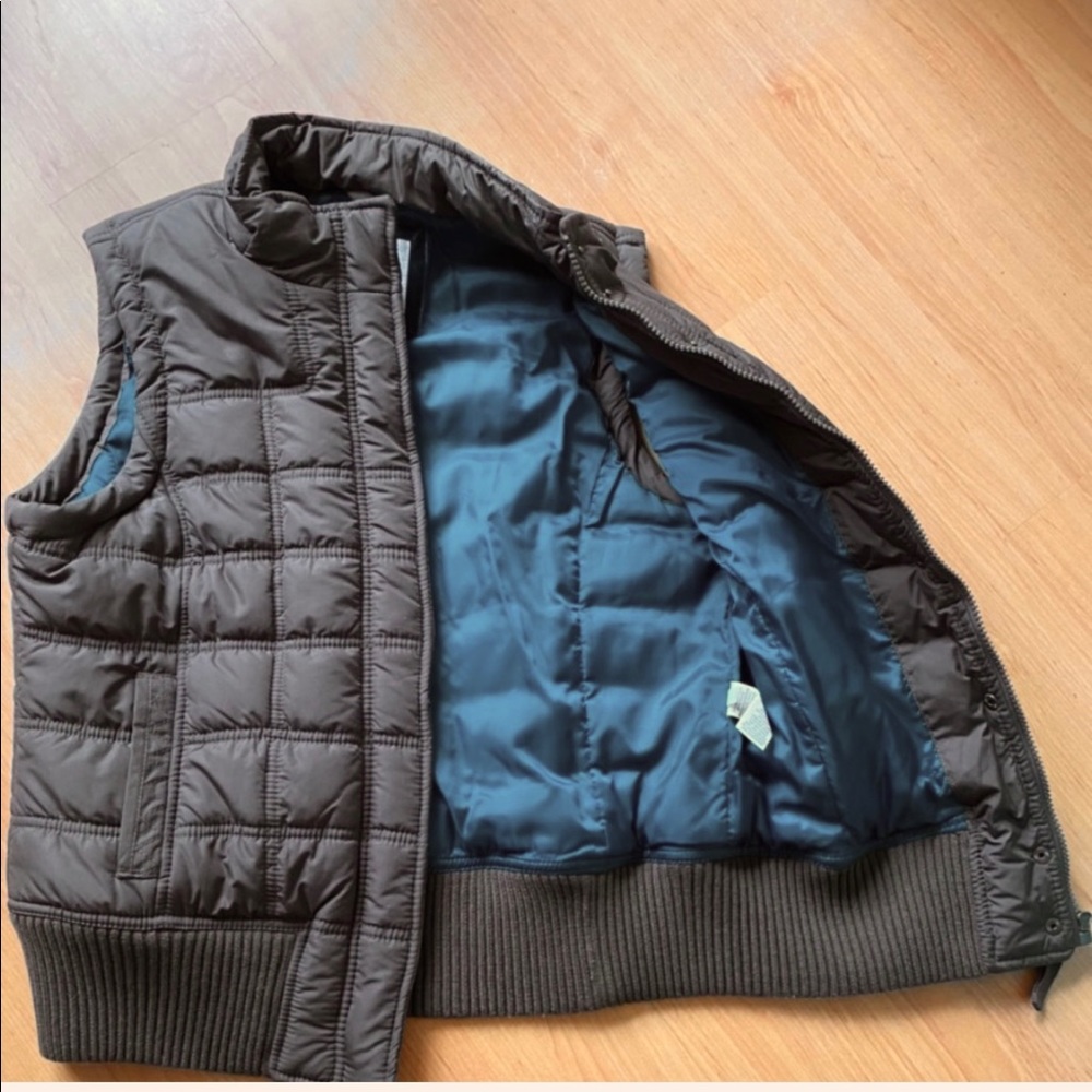 Chocolate brown American Eagle Vest with hood - Picture 4 of 8